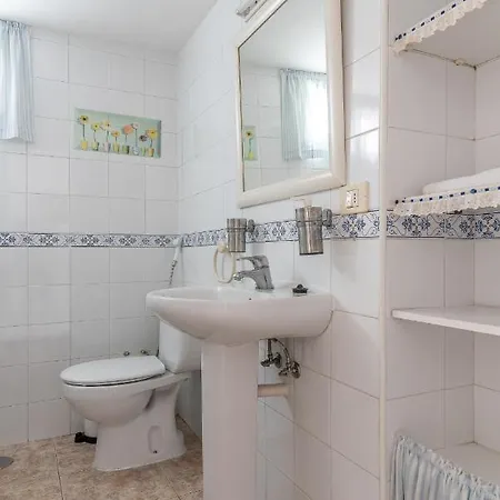 Home2book Cozy Beachside Apt Canteras Apartment