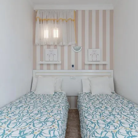 Home2book Cozy Beachside Apt Canteras Apartment